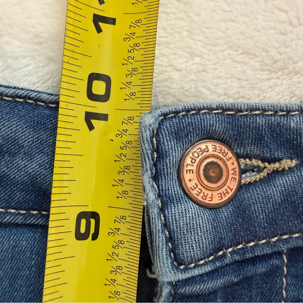 We The Free Just Float On Flare Jeans Raw Hems Medium Wash - Picture 16 of 16